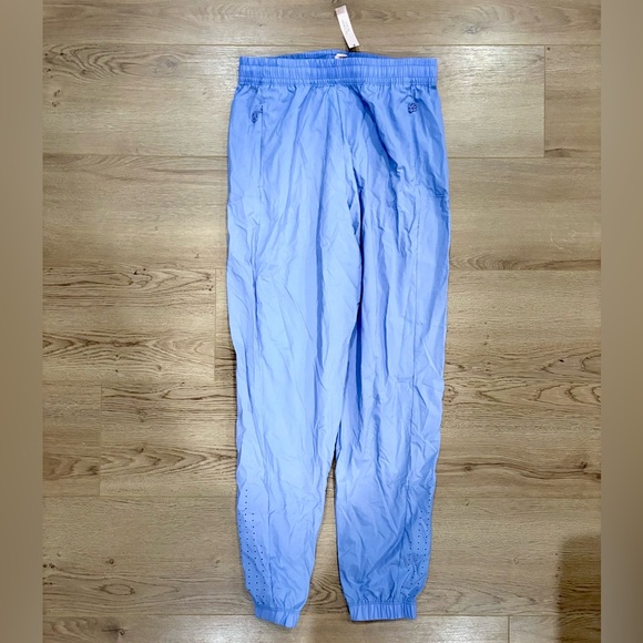 NWT Victoria’s Secret Joggers Sz L - Picture 1 of 7